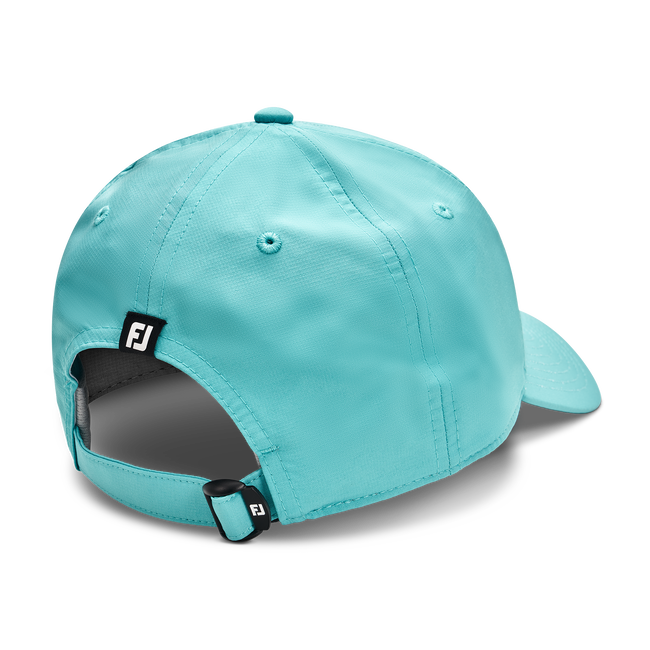 Signature Performance Hat