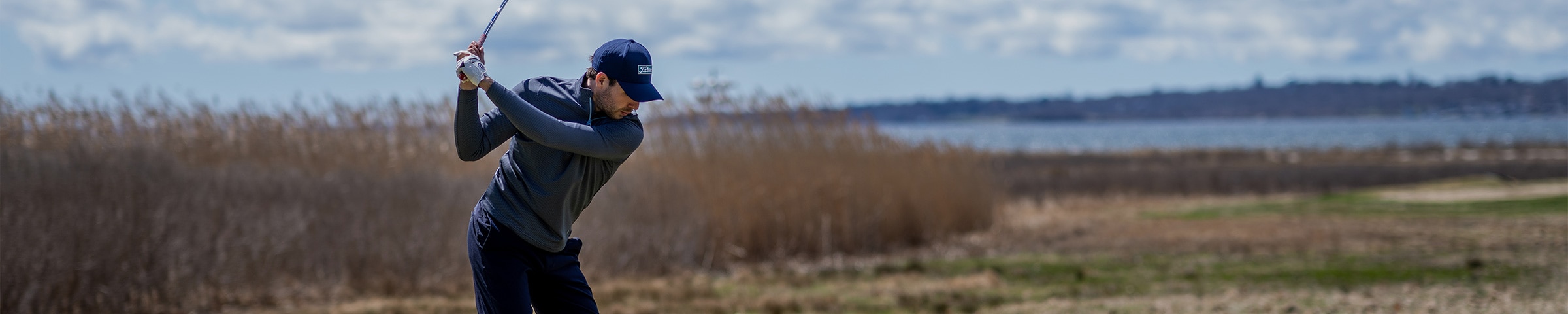 MEN'S GOLF MID-LAYERS